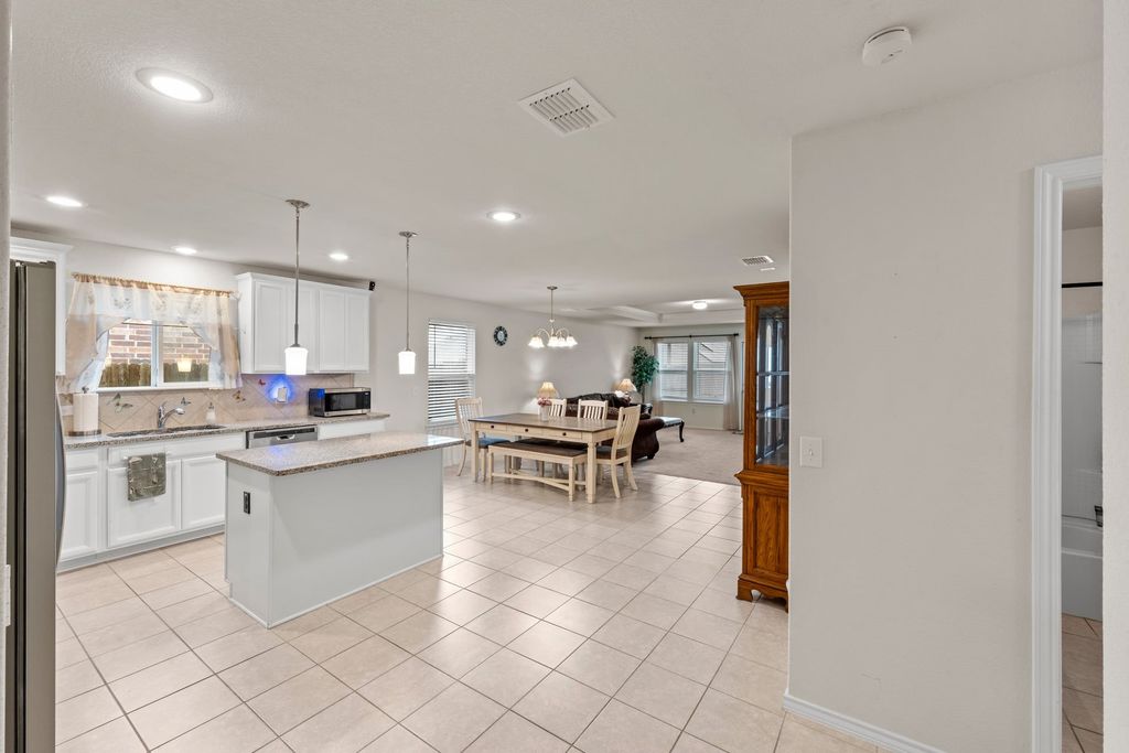 6241 Misty Breeze Drive, Fort Worth, TX 76179