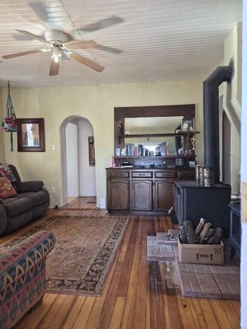 708 Spruce Street, Magdalena, NM 87825