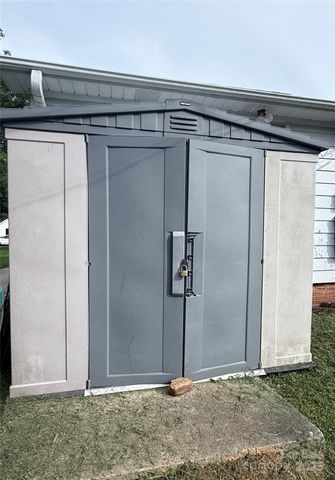 1314 Hathcock Avenue, Albemarle, NC 28001