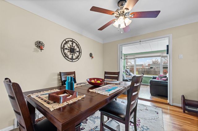 21831 Edgewood Street, St Clair Shores, MI 48080