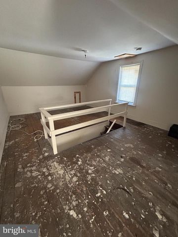 31 ALDEN AVE, Trenton, NJ 08618