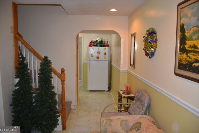 862 Fireside Way, Stone Mountain, GA 30083
