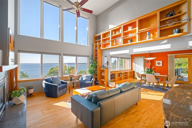 106 N State Street, Bellingham, WA 98225