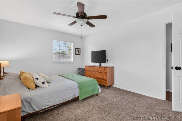 1048 SE Greystone Avenue, Bartlesville, OK 74006