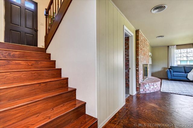 1048 SE Greystone Avenue, Bartlesville, OK 74006