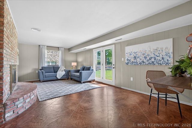 1048 SE Greystone Avenue, Bartlesville, OK 74006