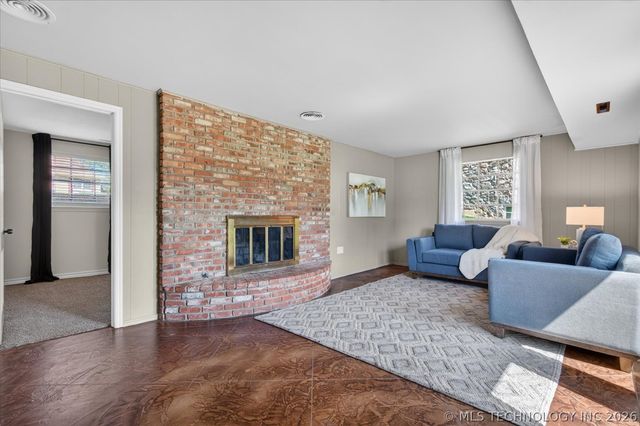 1048 SE Greystone Avenue, Bartlesville, OK 74006