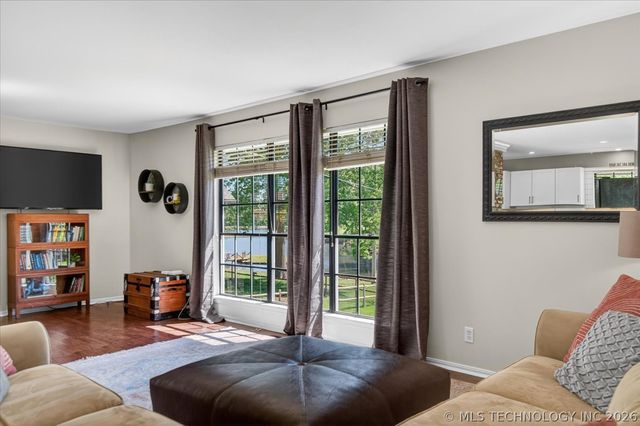 1048 SE Greystone Avenue, Bartlesville, OK 74006