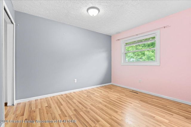 1397 N Onondaga Road, Holt, MI 48842