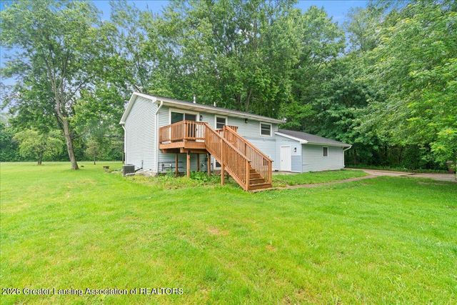 1397 N Onondaga Road, Holt, MI 48842