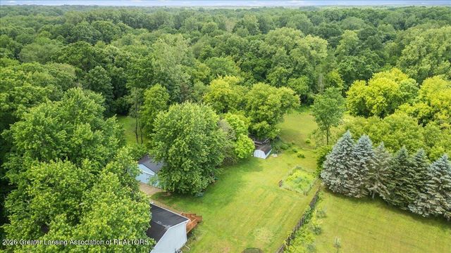 1397 N Onondaga Road, Holt, MI 48842