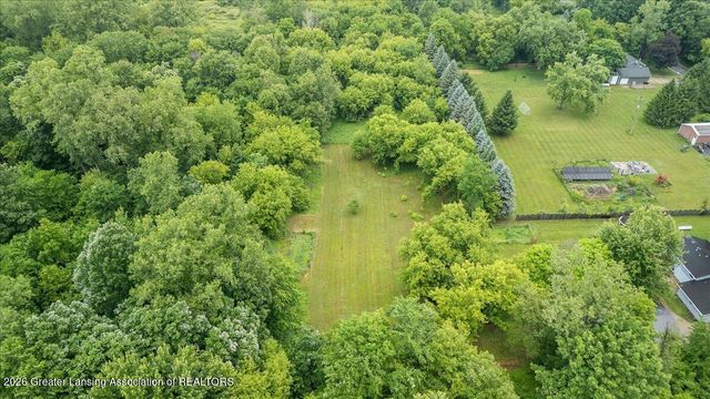 1397 N Onondaga Road, Holt, MI 48842