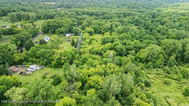 1397 N Onondaga Road, Holt, MI 48842
