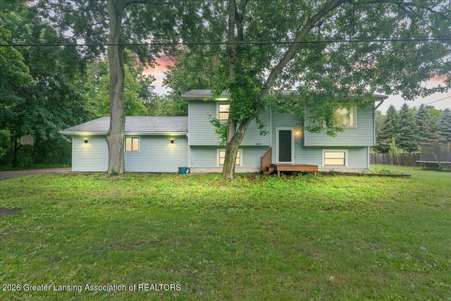 1397 N Onondaga Road, Holt, MI 48842