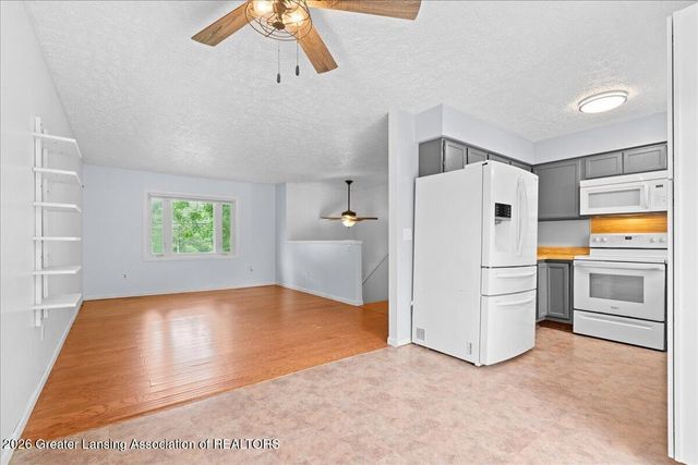 1397 N Onondaga Road, Holt, MI 48842
