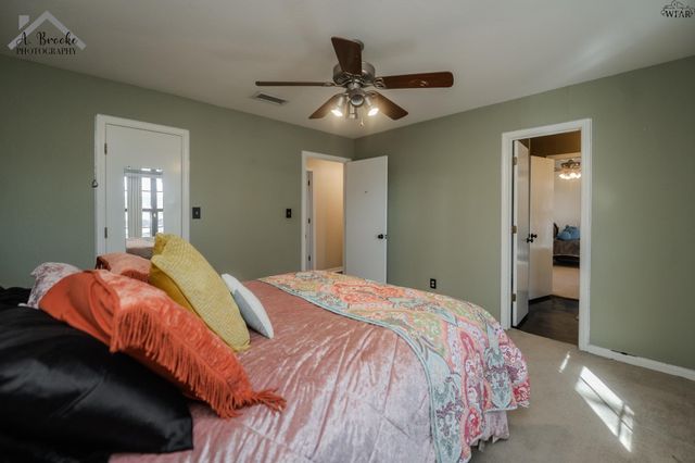 1118 QUAIL RUN, Burkburnett, TX 76354