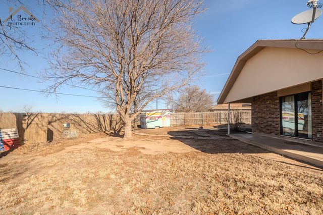 1118 QUAIL RUN, Burkburnett, TX 76354