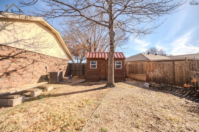 1118 QUAIL RUN, Burkburnett, TX 76354