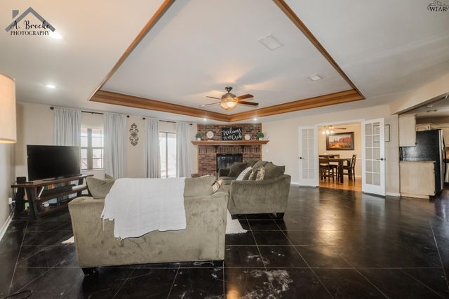 1118 QUAIL RUN, Burkburnett, TX 76354