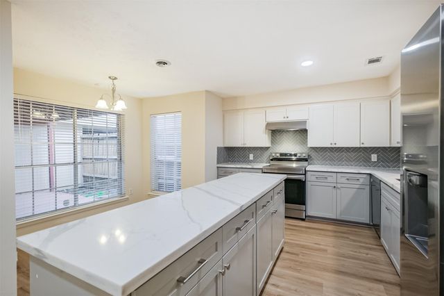 3362 Continental Drive, Missouri City, TX 77459