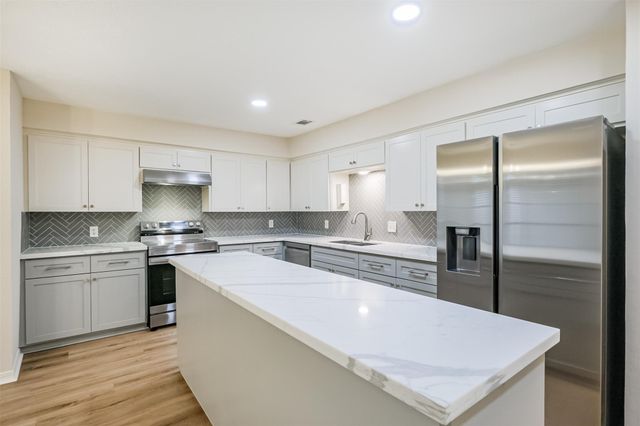 3362 Continental Drive, Missouri City, TX 77459