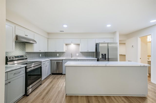 3362 Continental Drive, Missouri City, TX 77459