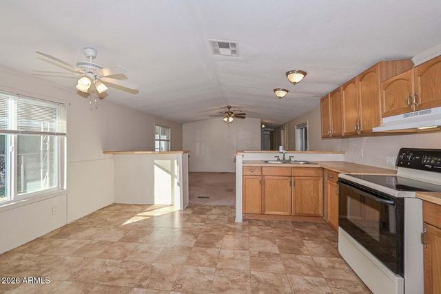 8301 N 103 Avenue 203, Peoria, AZ 85345