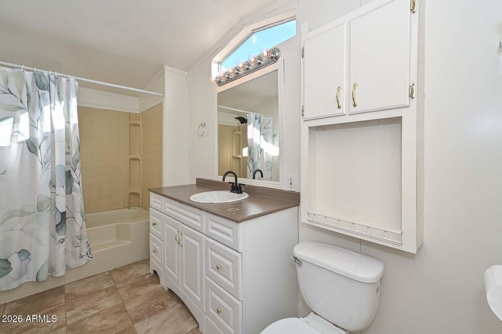 8301 N 103 Avenue 203, Peoria, AZ 85345