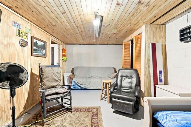 10027 Pine Street, Lowgap, NC 27024
