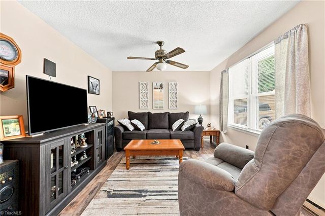 10027 Pine Street, Lowgap, NC 27024