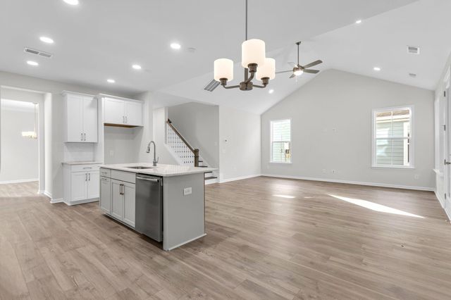 7 Cantona Drive, Summerville, SC 29483