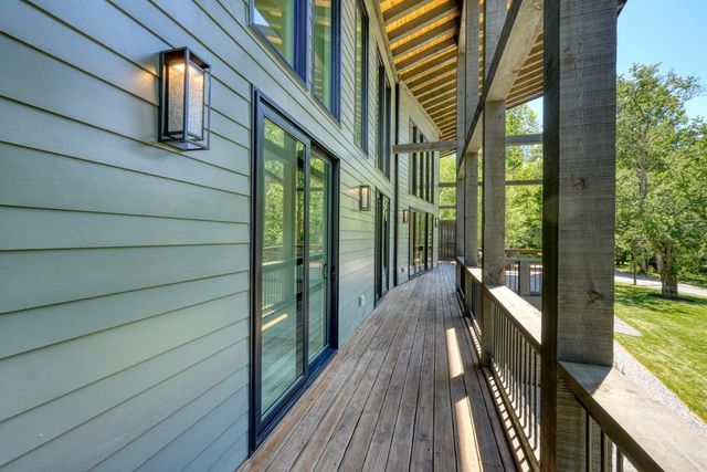 500 Williamstown Road S, Mineral Bluff, GA 30559