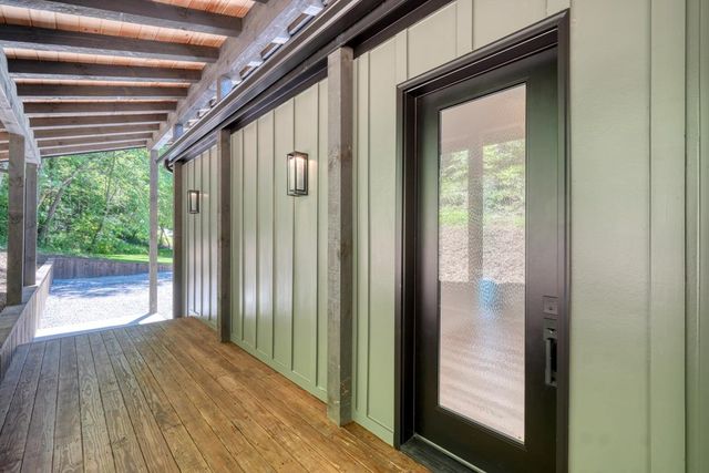500 Williamstown Road S, Mineral Bluff, GA 30559