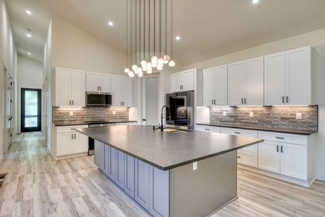 500 Williamstown Road S, Mineral Bluff, GA 30559