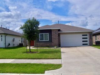 819 Teal Moon Drive, Rosharon, TX 77583