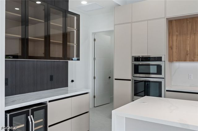 514 NW 36th PL, Cape Coral, FL 33993