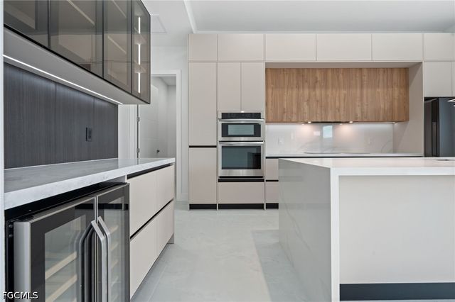 514 NW 36th PL, Cape Coral, FL 33993