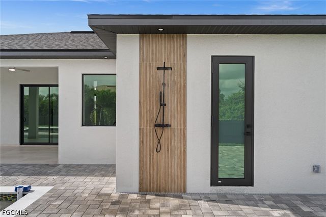 514 NW 36th PL, Cape Coral, FL 33993