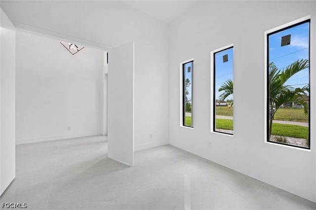 514 NW 36th PL, Cape Coral, FL 33993