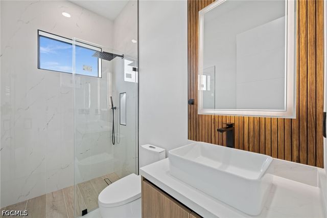 514 NW 36th PL, Cape Coral, FL 33993