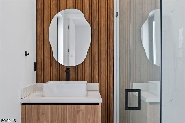 514 NW 36th PL, Cape Coral, FL 33993