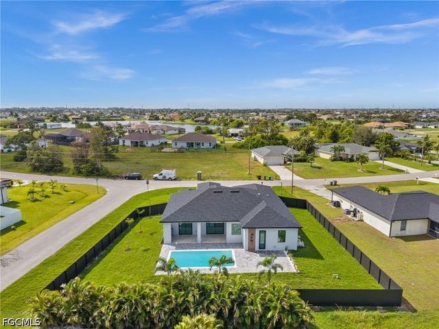 514 NW 36th PL, Cape Coral, FL 33993