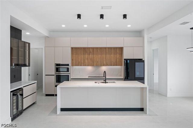 514 NW 36th PL, Cape Coral, FL 33993