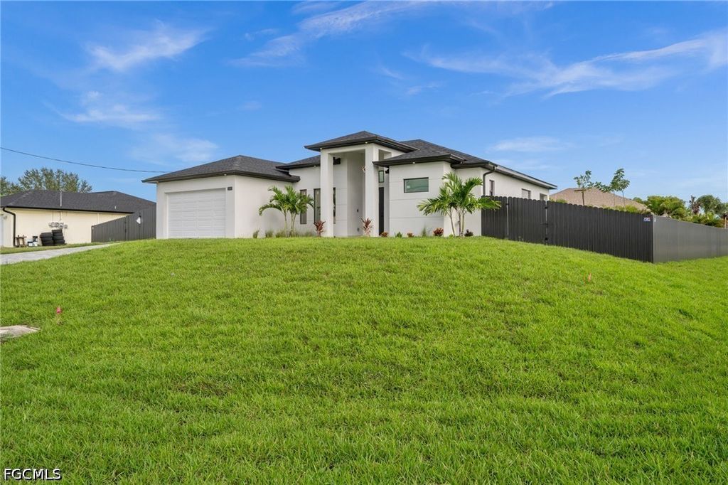 514 NW 36th PL, Cape Coral, FL 33993