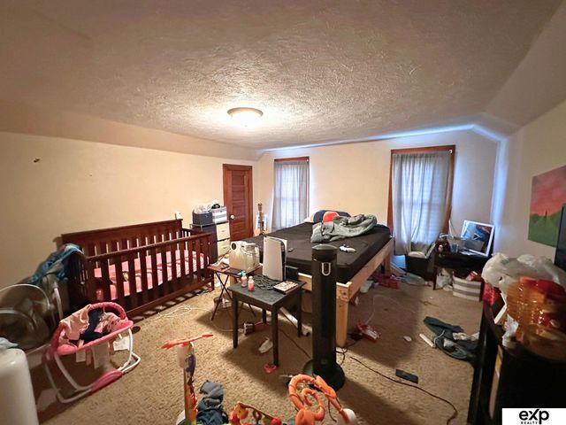 202 N Molley Street, Bennington, NE 68007