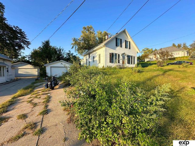 202 N Molley Street, Bennington, NE 68007