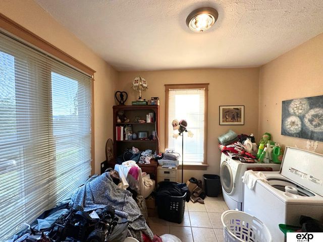 202 N Molley Street, Bennington, NE 68007