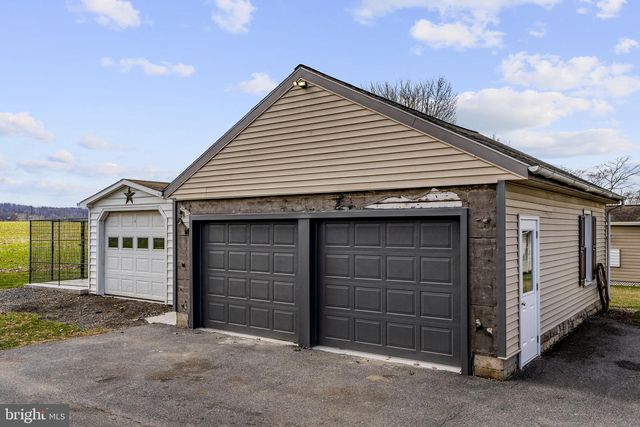 330 S REAMSTOWN RD, Ephrata, PA 17522