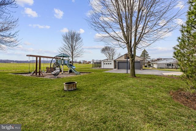 330 S REAMSTOWN RD, Ephrata, PA 17522