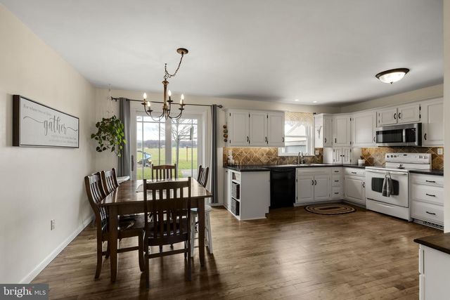 330 S REAMSTOWN RD, Ephrata, PA 17522